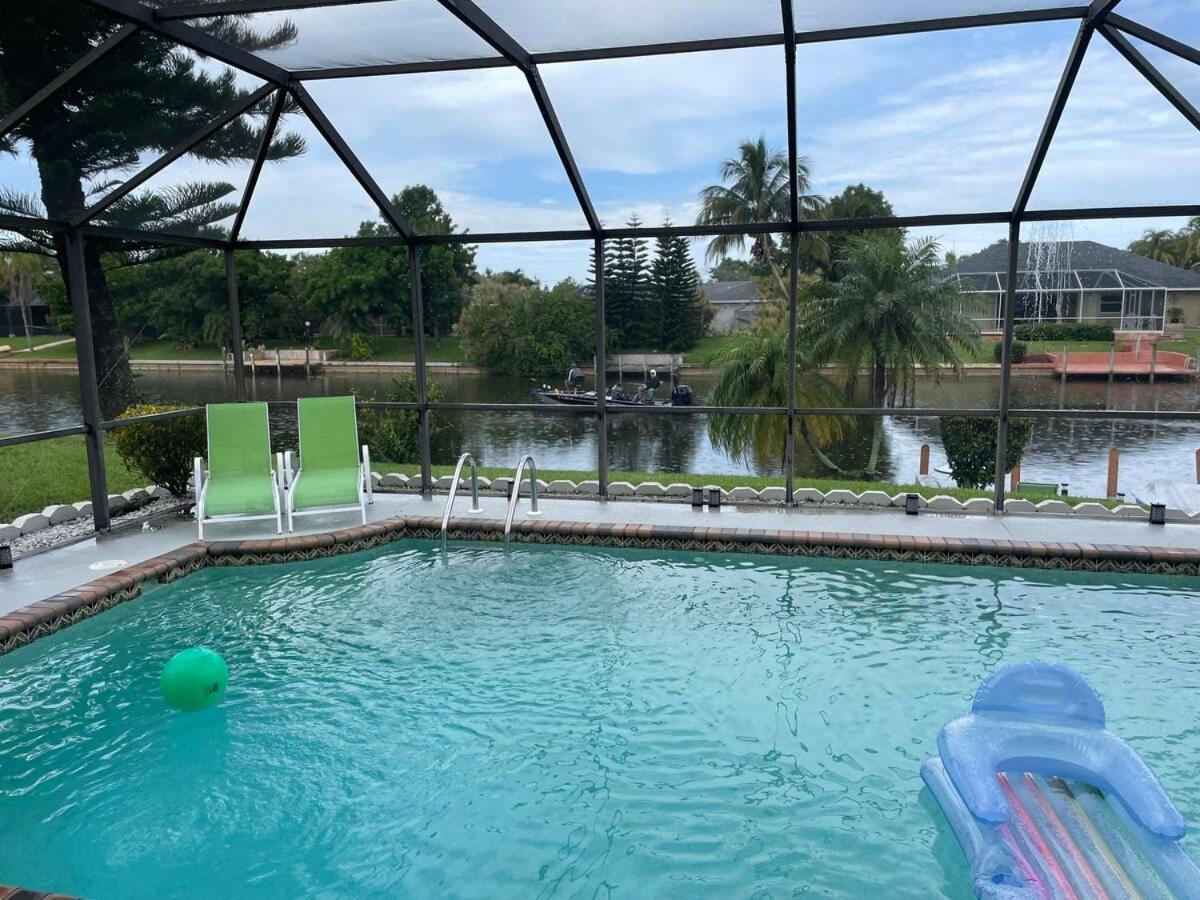 Hidden Secret Waterfront Retreat Villa Cape Coral Bagian luar foto