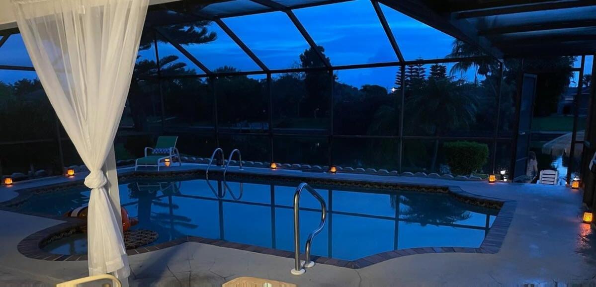 Hidden Secret Waterfront Retreat Villa Cape Coral Bagian luar foto