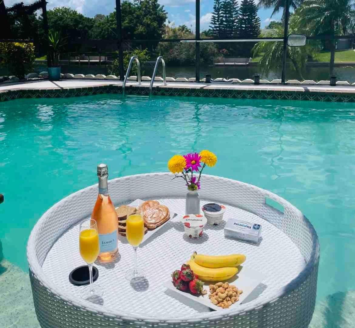 Hidden Secret Waterfront Retreat Villa Cape Coral Bagian luar foto