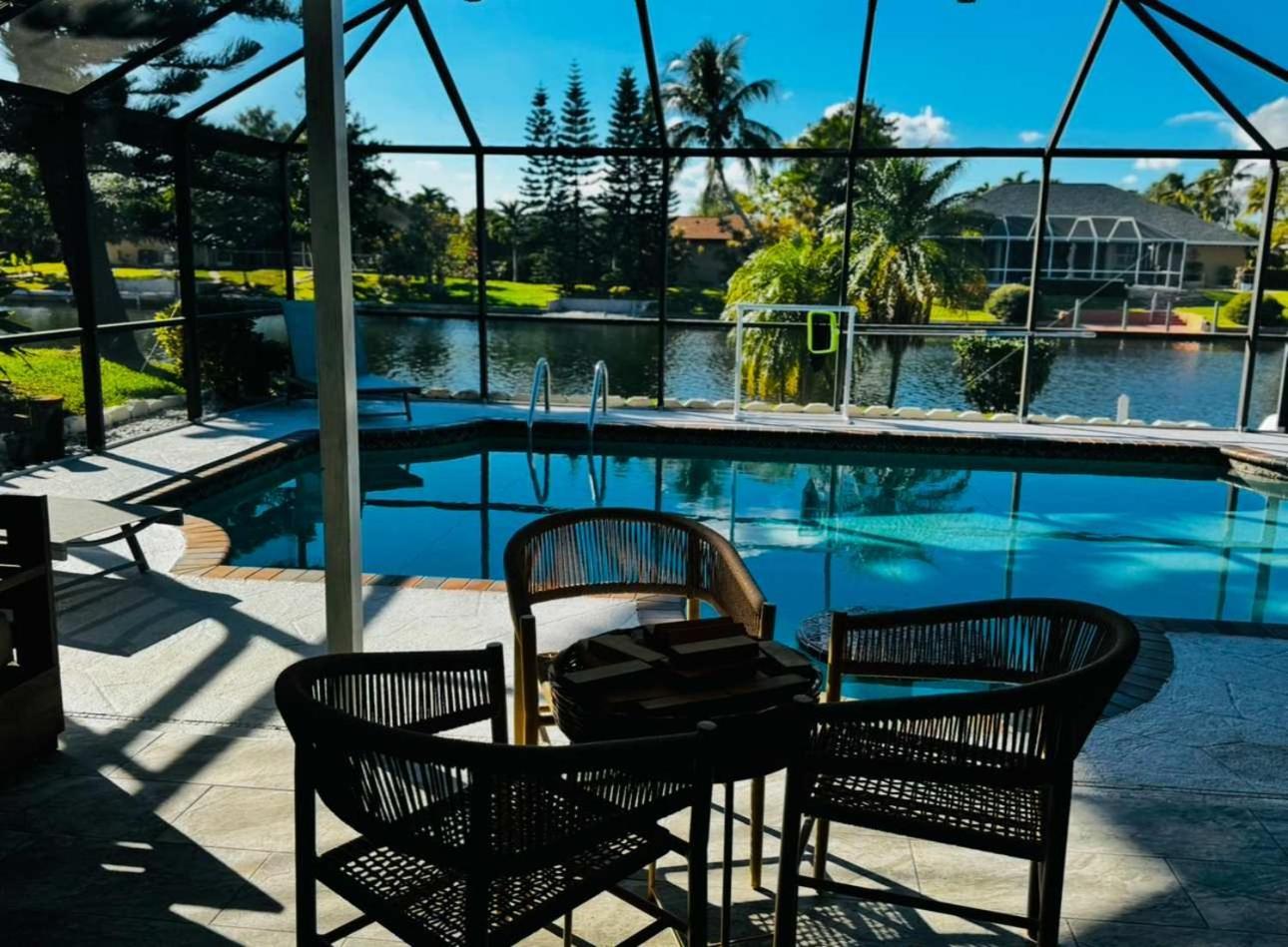 Hidden Secret Waterfront Retreat Villa Cape Coral Bagian luar foto