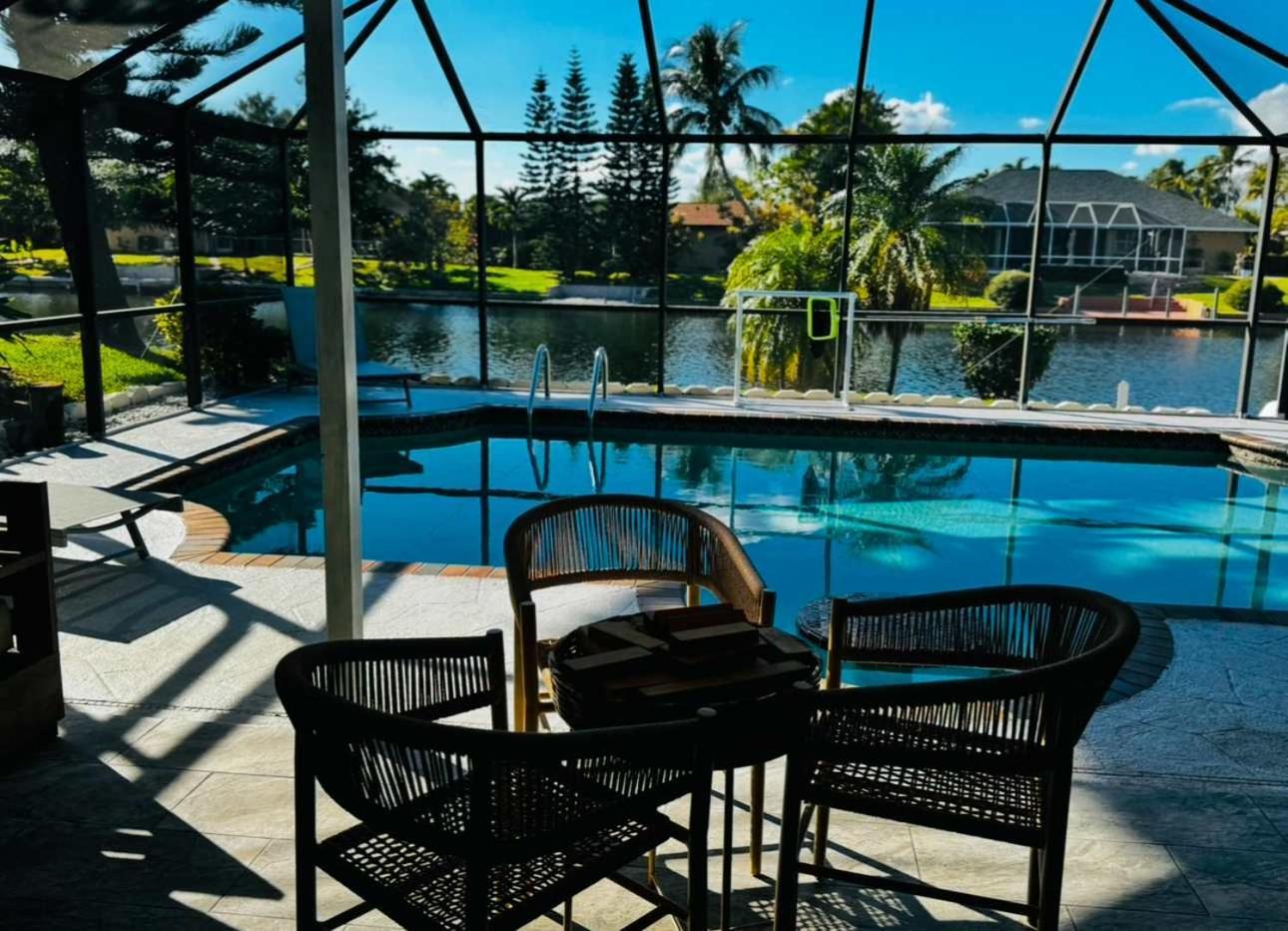 Hidden Secret Waterfront Retreat Villa Cape Coral Bagian luar foto